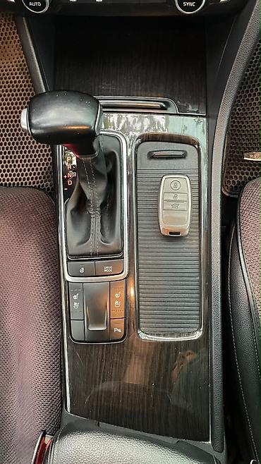byd e9 1: Kia K5: 2018 г., 2 л, Автомат, Бензин, Седан — 7