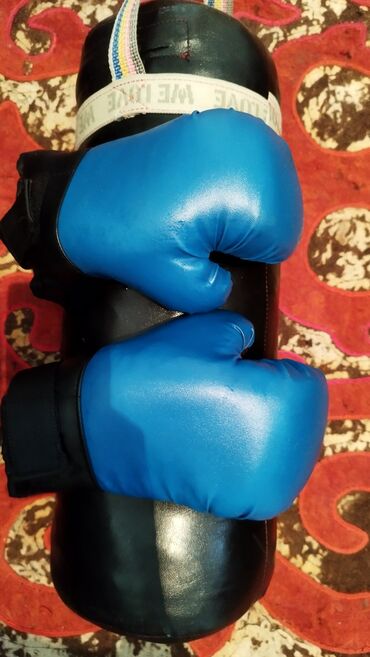 перчатки черные: Состояние отличный, будущему боксеру