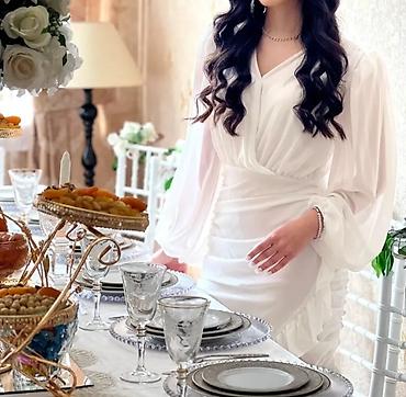 Donlar: Bir dəfə geyinilib.Yenidir.50Azn alınıb,10Azn satılır .S ölçü — 4