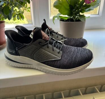 лоро пиано обувь мужская цена бишкек: Мужские кроссовки, 45, Skechers, Новый, цвет - Черный, Самовывоз