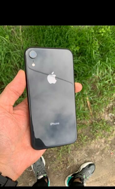 Apple iPhone: IPhone Xr, Б/у, 64 ГБ, Jet Black, Зарядное устройство, Кабель, 100 %