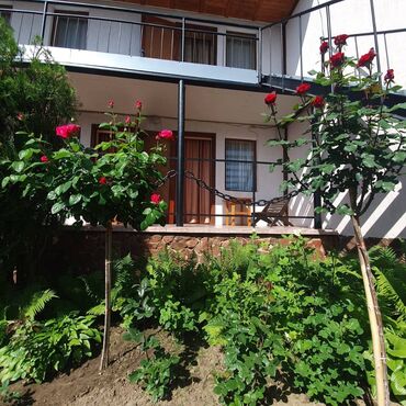 Отели и хостелы: Дом под бизнес в центре г. Чолпон-ата, рядом кинотеатр и автовокзал at lalafo.kg — 2 Отели и хостелы: Дом под бизнес в центре г. Чолпон-ата, рядом кинотеатр и автовокзал — 2