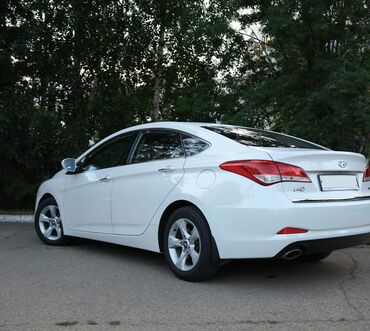 нива 2013: Hyundai i40: 2013 г., 2 л, Типтроник, Бензин, Седан