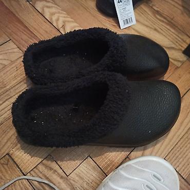 Sandale i papuče: Muška obuća – 2 para 1) Crne kućne klompe/papuče sa postavom - Boja — 2