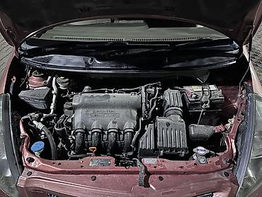 elantra 2017: Honda Fit: 2005 г., 1.3 л, Вариатор, Бензин, Хэтчбэк — 9