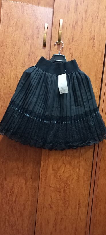 Другие товары для детей: Вещи на девочку 10-11 лет. Кофточки, джинсики и юбочки все по 100 сом — 5