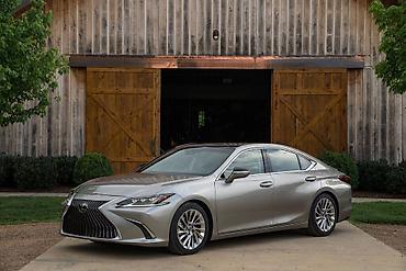Lexus: Lexus ES: 2020 г., 2.5 л, Вариатор, Гибрид, Седан — 7