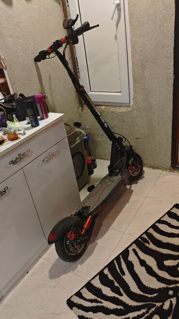 elekdirikli sukuter: Электросамокат 8", 251 - 350 Вт, > 45 км/ч