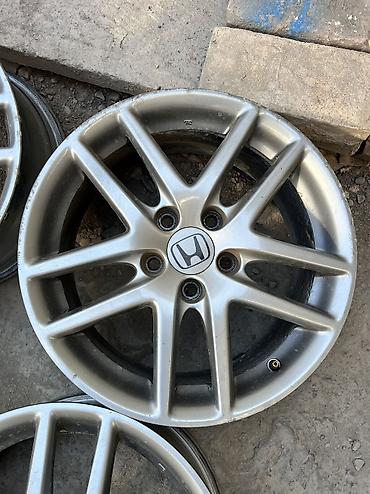 Диски: Литые Диски R 17 Honda, Комплект, отверстий - 5, Б/у — 4