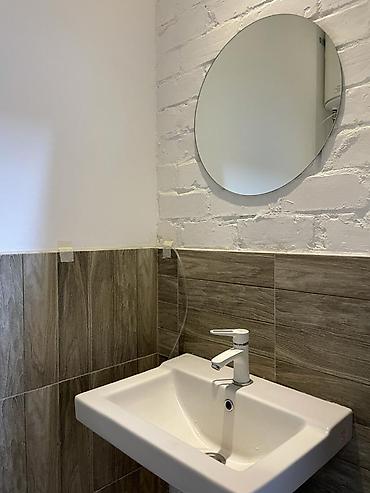 Продажа офисов: 🚨 СРОЧНО ПРОДАЁТСЯ КОММЕРЧЕСКОЕ ПОМЕЩЕНИЕ 🚨 1️⃣ Локация: 7 апреля — — 7