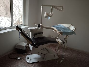 стоматологические установка: Установка стоматологическая, автоклав, компрессор, сухожар.Готовый