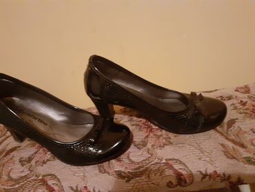 crne cizme iznad kolena: Salonke, 38