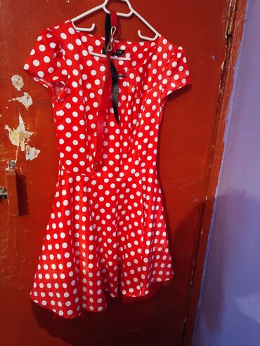 hicablı geyim: Digər qadın geyimləri