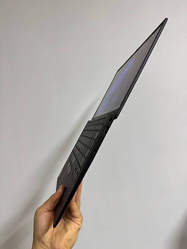 Ноутбуки Lenovo: Lenovo ThinkPad X1 Carbon Gen 9 (i7-1165G7, 4K Дисплей) — это — 8