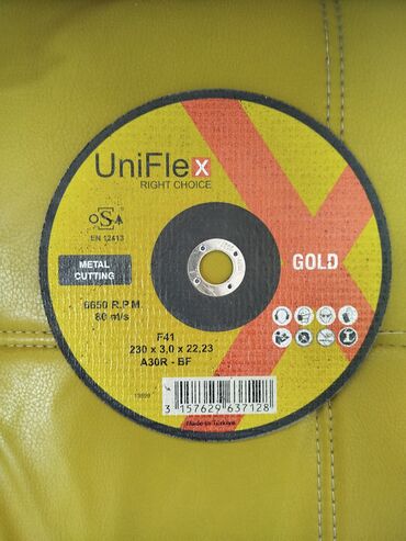 digər alətlər: UniFlex markalı, metal kəsmək üçün nəzərdə tutulmuş dairəvi disk