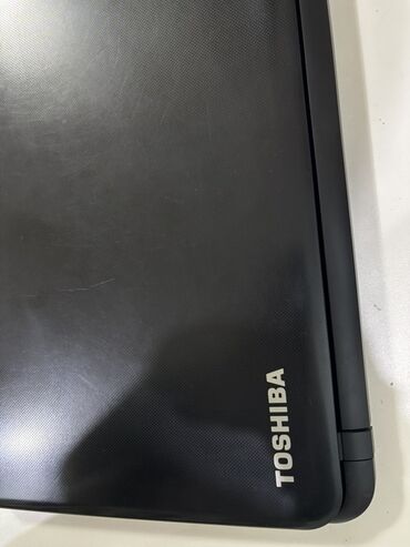 Printerlər: Çantası,mausu,zəmanəti var Toshiba noutbuk - Brend: Toshiba -