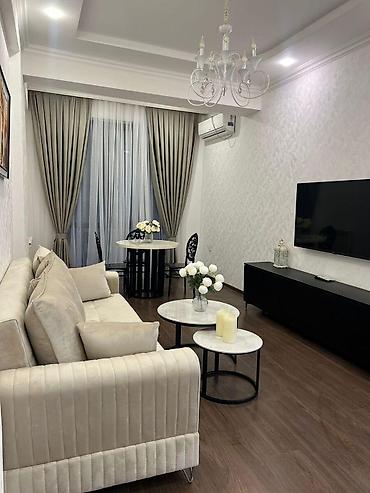 nerimanovda evler: İcarəyə verilir 2 otaqlı yeni tikili 70 m², Nərimanov r. Kateqoriya — 8