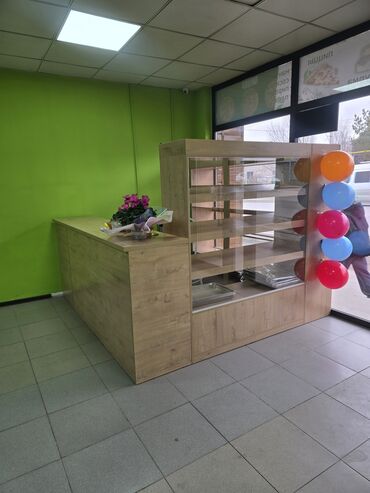 Рестораны, кафе: Сдаю помещения под любой бизнес по ул. 7апреля д.72 пересекает — 6