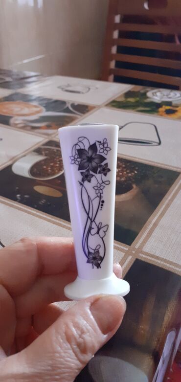 Искусственные цветы: Plastik dekorativ mebel qulpu - Material: möhkəm plastik - Rəng: ağ