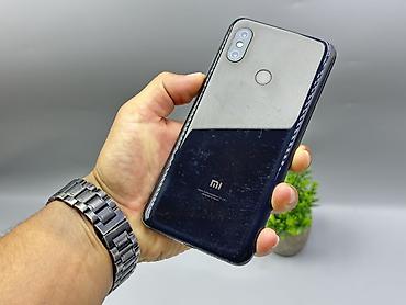 хиоми: Xiaomi, Mi 8, Б/у, 128 ГБ, цвет - Черный, 2 SIM — 1