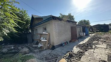 Продажа коттеджей и домов: Продаю дом 6 комнат Навес большой Газ Канализация центральная Вода — 1