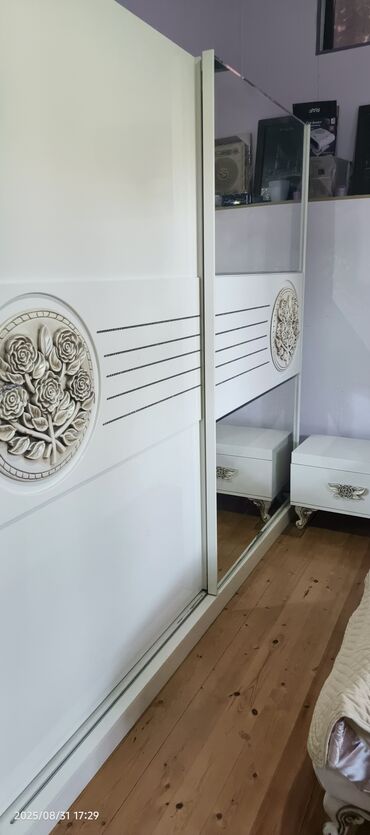 Yataq otağı dəstləri: 2 təknəfərlik çarpayı, Dolab, Termo, 2 tumba