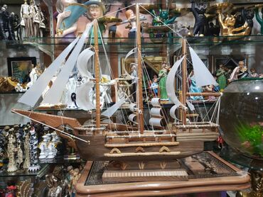 Gəmi modelləri: Taxta yelkənli gəmi maketi tam ağacdan əl işidir; gövdə, güverte və — 6