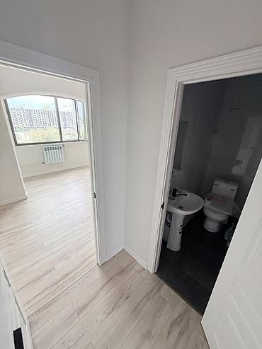 пользовались: 2 комнаты, 71 м², Ак-Орго ж/м 8 этаж, Дизайнерский ремонт — 5
