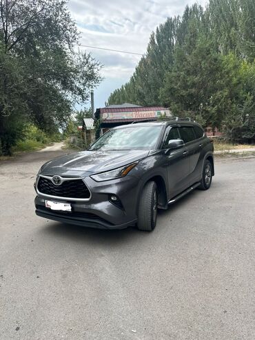 мотоцикл спортивный цена: Полноразмерный кроссовер Toyota Highlander, выполненный в современном