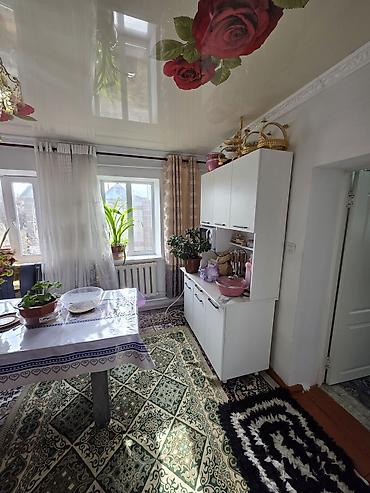 Продажа коттеджей и домов: Дом с двором и хозяйственными постройками. - Планировка: прихожая — 11