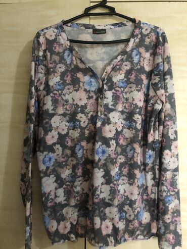 Köynək və bluzalar: 20man Don və koftalar L ölcudə 3 cu şəkildəki gullu kofta XL ölcudə — 3