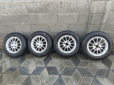 колесо на квадроцикл: Дөңгөлөктөр монтажда 175 / 70 / R 16, Кыш, Колдонулган, Комплект, Жеңил унаалар, Куйма, тешиктери - 4