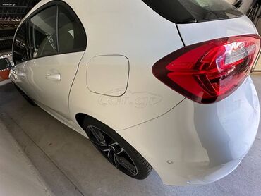 Mercedes-Benz: Mercedes-Benz A 180: 1.3 l. | 2019 έ. Κουπέ — 10
