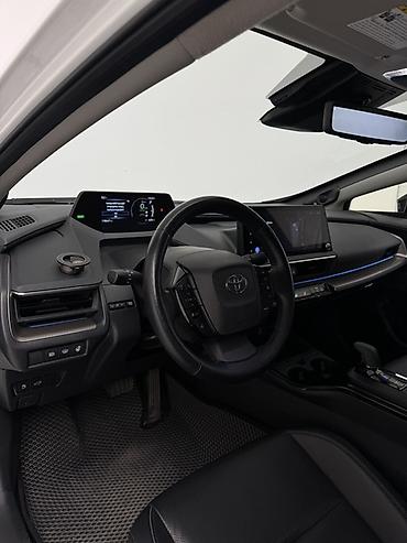 2023: Toyota Prius: 2023 г., 2 л, Вариатор, Гибрид, Лифтбек — 8