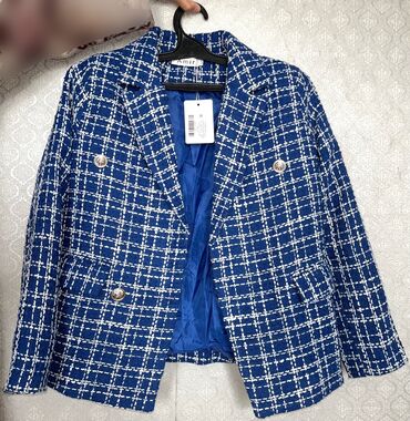 Повседневные платья: Новый твидовый пиджак. Размер:42 Цена:1000 Корейские платье новые👗