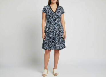 sukienki sylwester: Chic, Women`s dress, size XL at lalafo.pl sukienki sylwester: Chic, Women`s dress, size XL