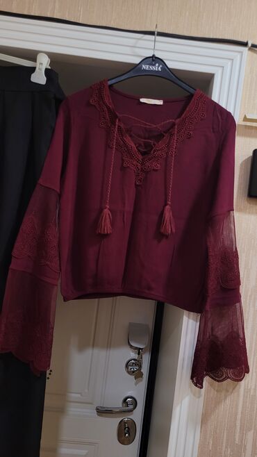 Ətəklər: 7 man
42 razmer
sekli sola cevirin — 10