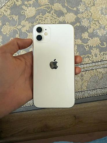 Apple iPhone: IPhone 11, Б/у, 128 ГБ, Белый, 84 % — 9