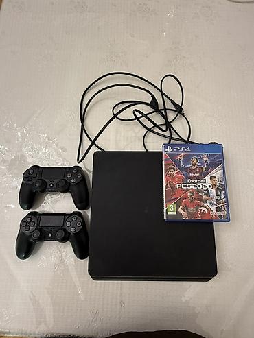 PlayStation 4 Slim oyun konsolu seti Komplekt: - PS4 Slim konsol