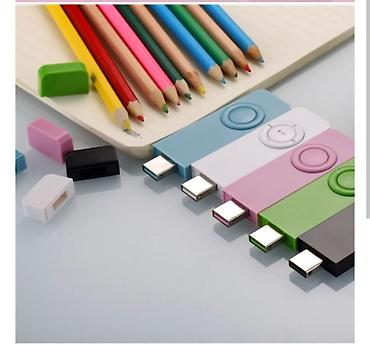 mp3 pleyer: Xüsusiyyətlər: Məhsul parametrləri: ●Ad: MP3 Pleyer ● Material: ABS — 3