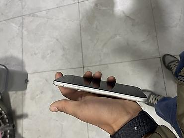 форестер 2015: IPhone 11, белый цвет, 64 ГБ Характеристики и детали: - Модель — 7