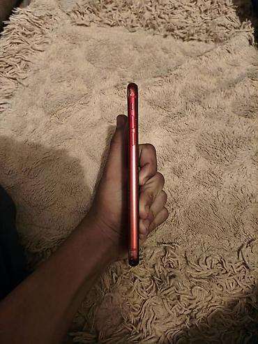 видио камеры: Смартфон Apple iPhone (цвет Product Red) - Корпус: алюминиевый, цвет — 9