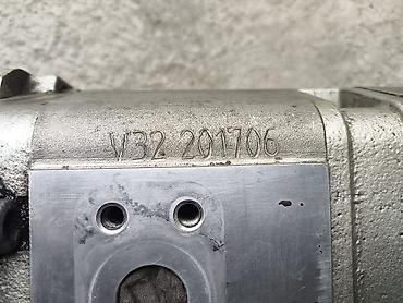5 5 compressor: Гидравлический насос для автокрана XCMG QY25K. Многосекционный — 3