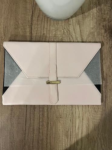 Çantalar: Клатч Nina Ricci. Оригинал. Новый. Цвет розовый с чёрным. Размер — 3