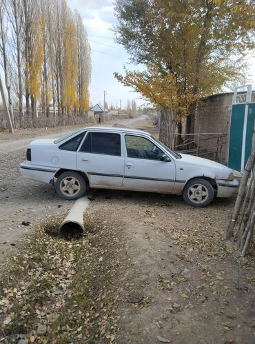 продаю в связи с переездом: Daewoo Nexia: 1997 г., Механика, Седан