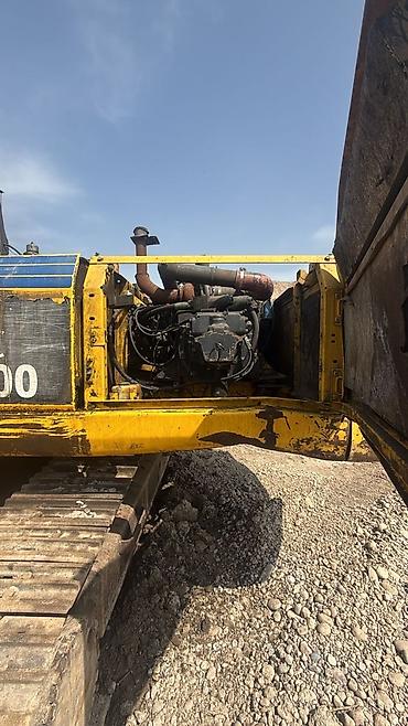 кран авто: Экскаватор, Komatsu, 2010 г., Гусеничный — 4