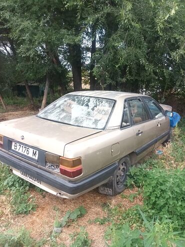 Audi: Audi 100: 1985 г., 2 л, Механика, Бензин, Седан