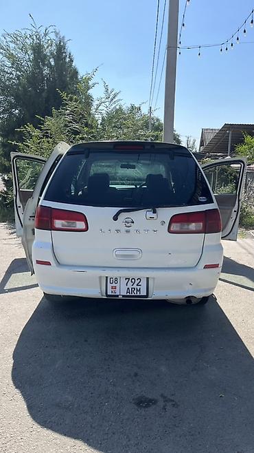 либера: Nissan Liberty: 2002 г., Вариатор, Бензин, Минивэн — 4