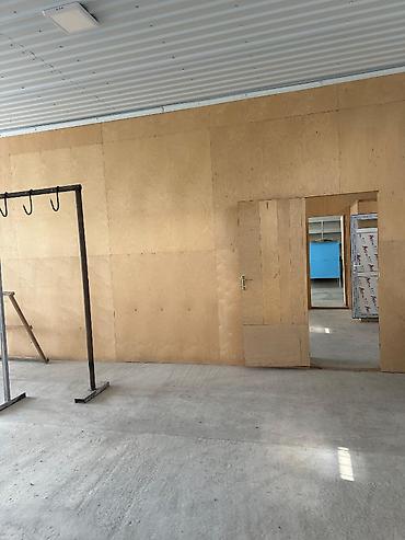 İcarəyə mağazalar: 🏢 200 kvm, yeni tikili mağaza 📍 Prospektdə 50 m məsafə, əsas yol — 6