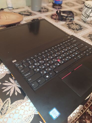 Lenovo: Lenovo ThinkPad T460s noutbuku - Korpus: mat qara ThinkPad dizaynı — 4